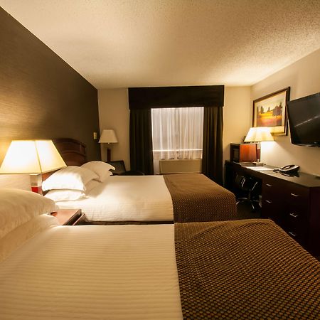 Best Western Airport Inn Calgary Bagian luar foto